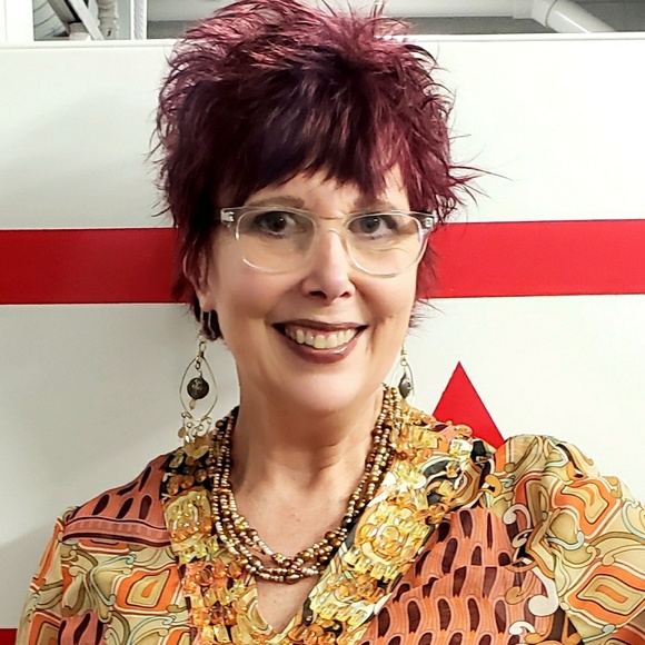 Meet your Posher, Mary - Picture 7 of 9